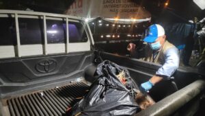 Vendedores pretendían vender comida dañada en la feria de Veraguas.