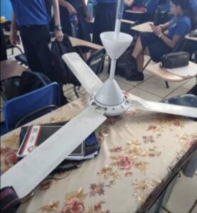 Cae abanico de techo en un aula de clases en la escuela La Primavera.