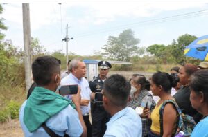 Piden luz eléctrica en El Juan de La Mesa.