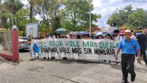 Rechazan proyecto minero en Veraguas.