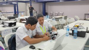 Estudiantes veragüenses participan de las olimpiadas regionales de robótica.