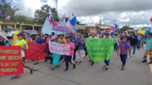 Indígenas y campesinos del norte de Veraguas se unen a las protestas.