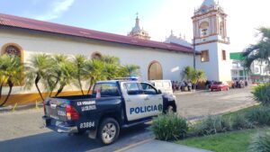 Investigan caso de hurto en la iglesia Catedral de Santiago.